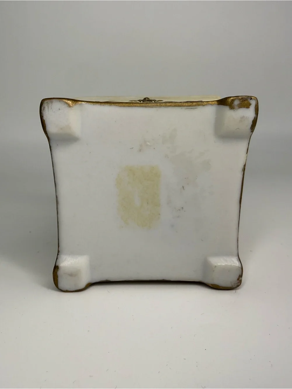 Vintage Porcelain Gramophone Trinket Box Phonograph Ceramic Rose Jewelry Case
